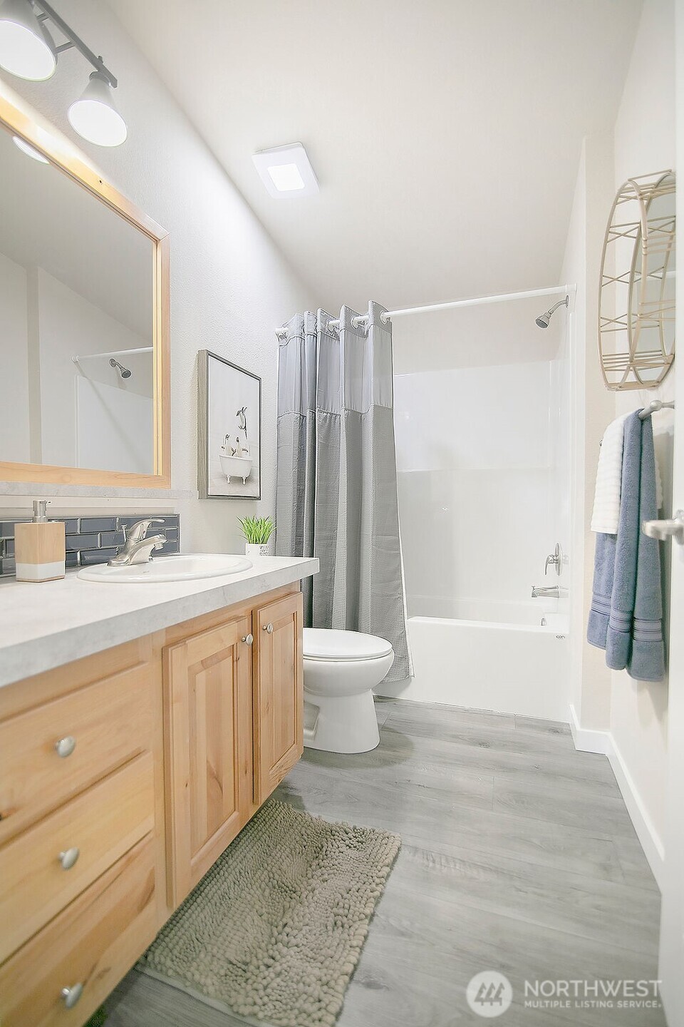 420 Pine Street Property Photo 20