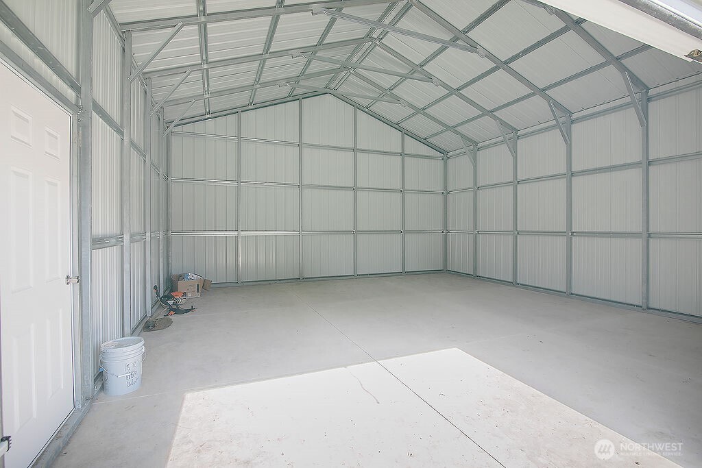 420 Pine Street Property Photo 23