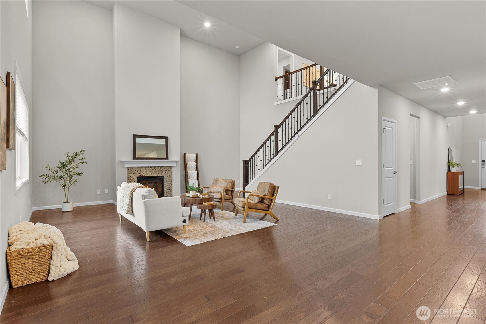 18728 42nd Avenue Property Photo 13