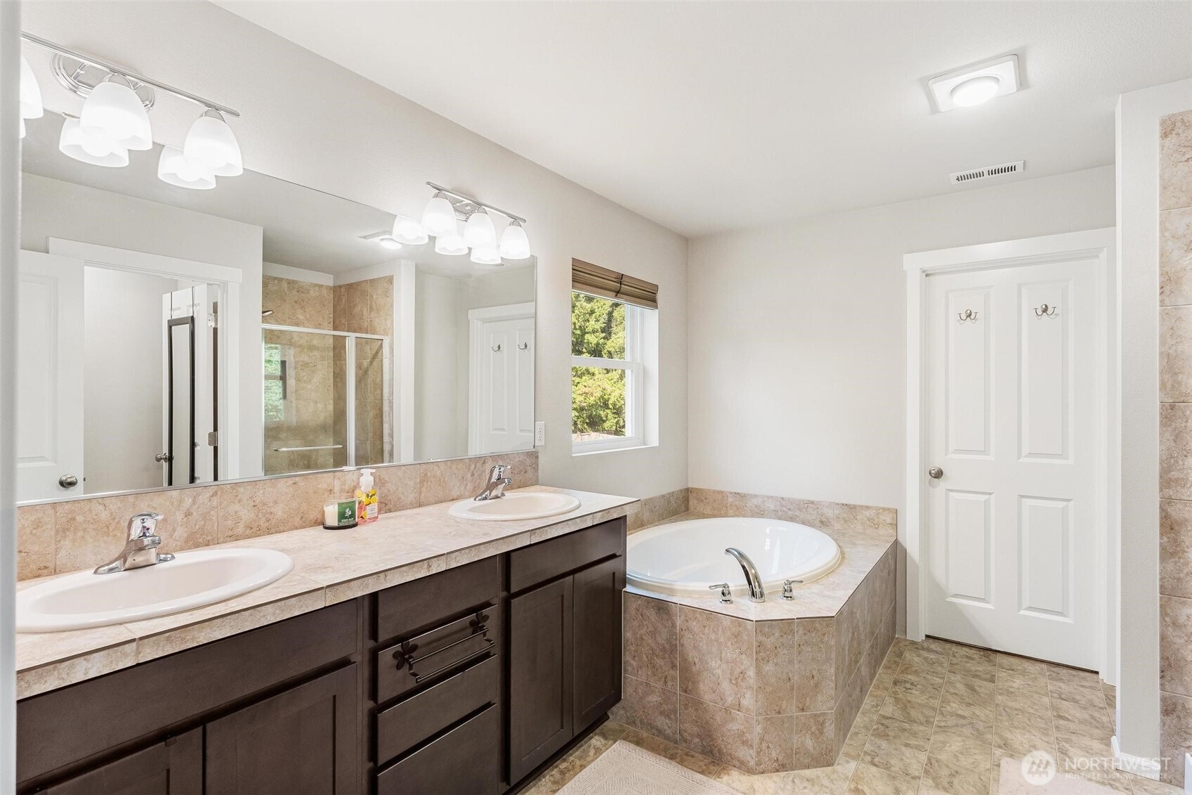 17609 Mill Valley Road Property Photo 7