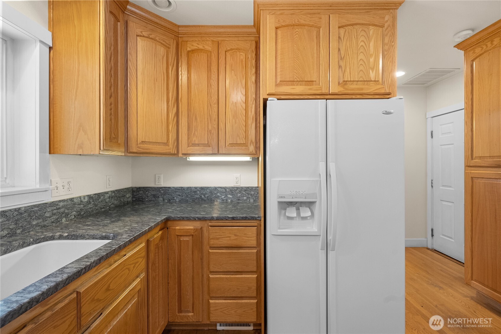 2821 Grade Road Property Photo 15