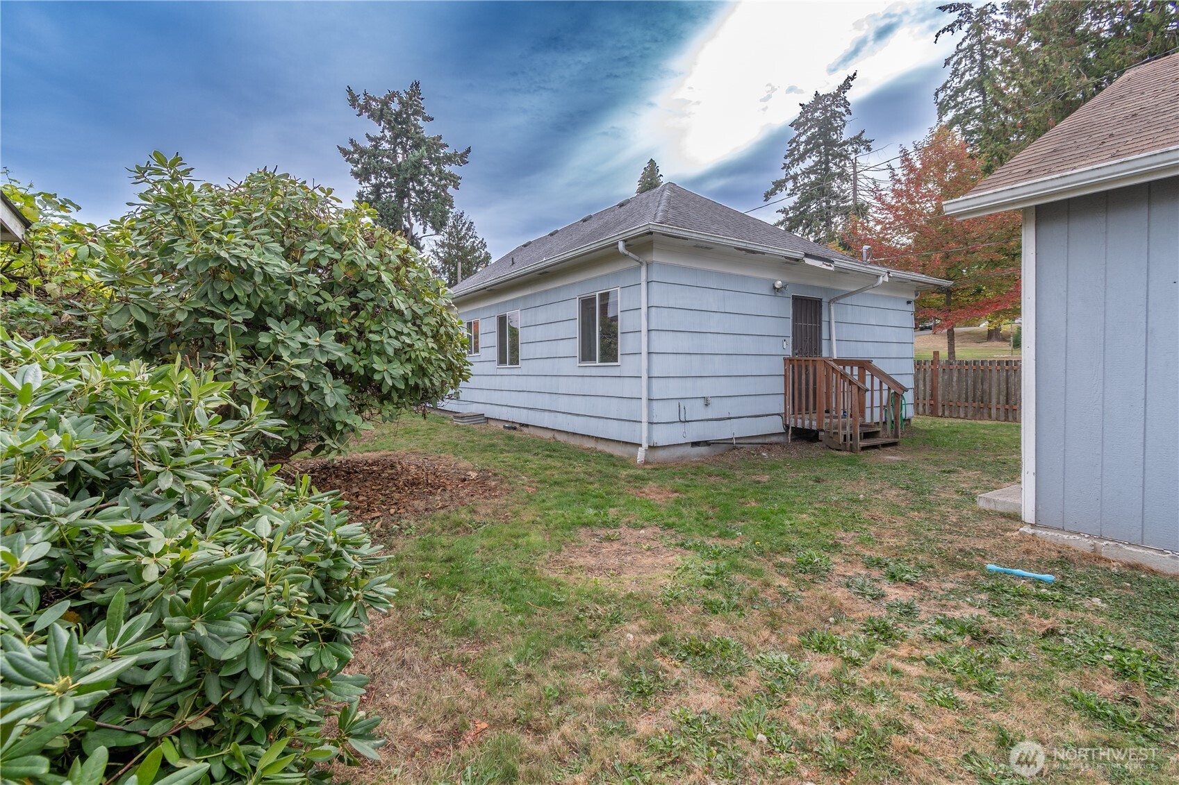 1129 S 61st Street Property Photo 3
