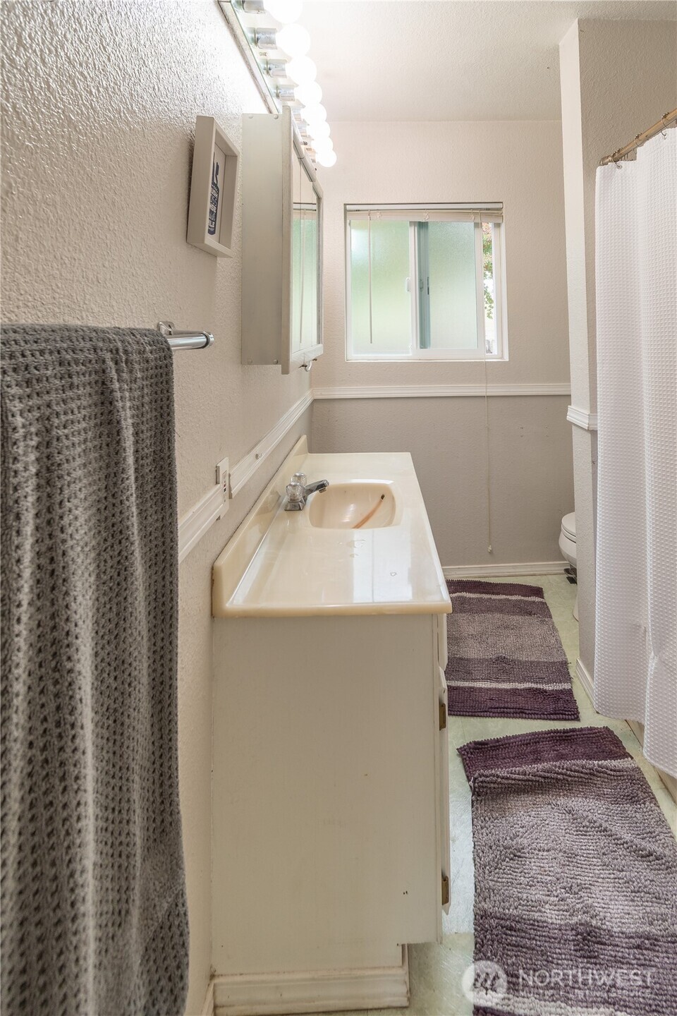 1129 S 61st Street Property Photo 12
