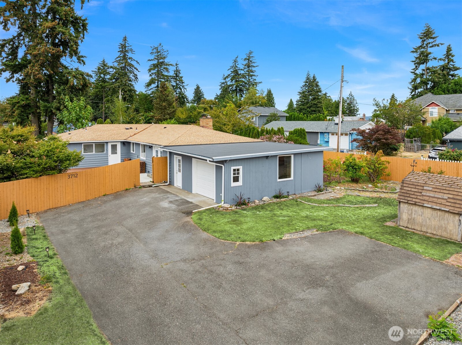 3712 S 175th Street Property Photo 1