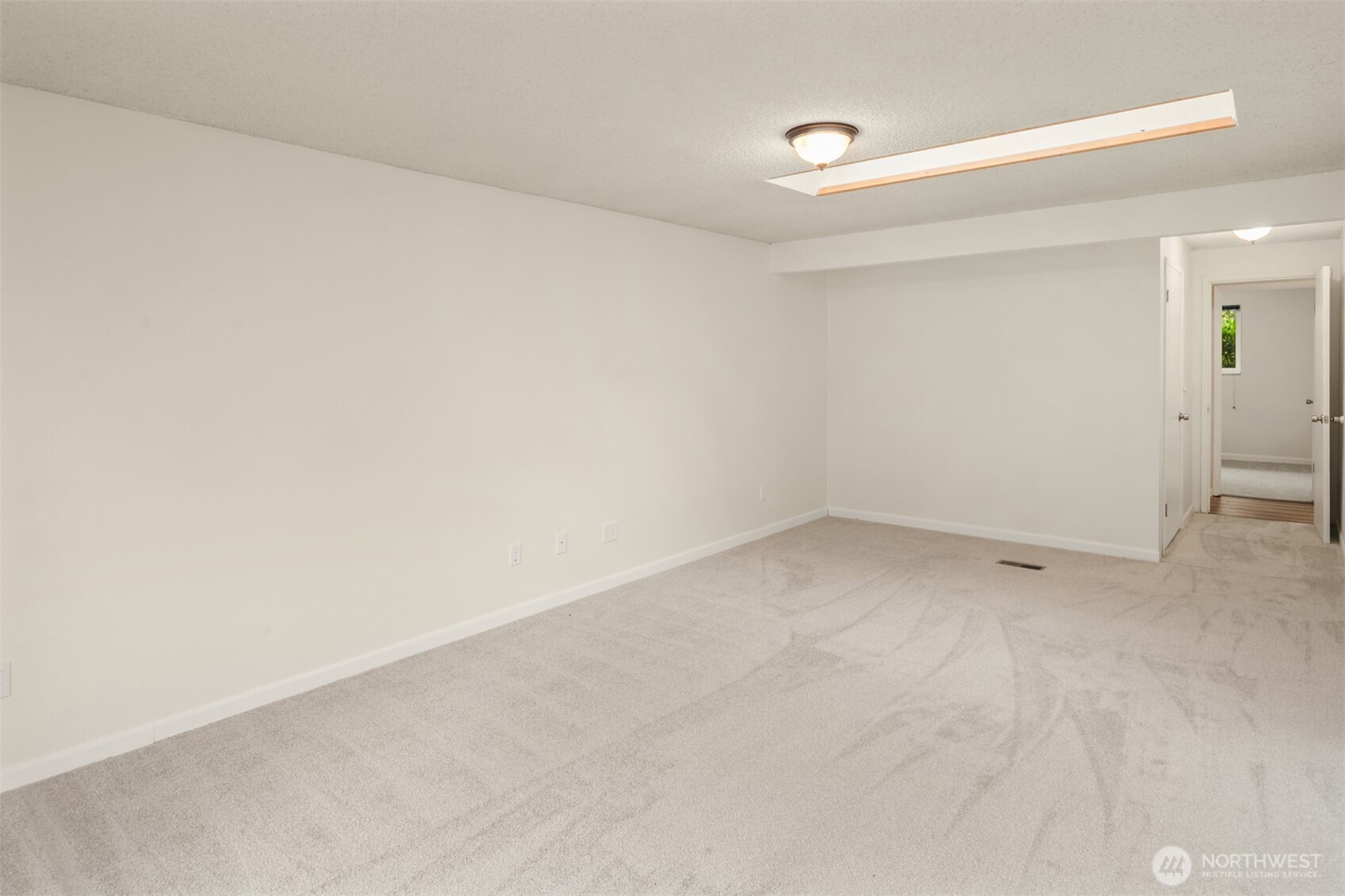 3712 S 175th Street Property Photo 13