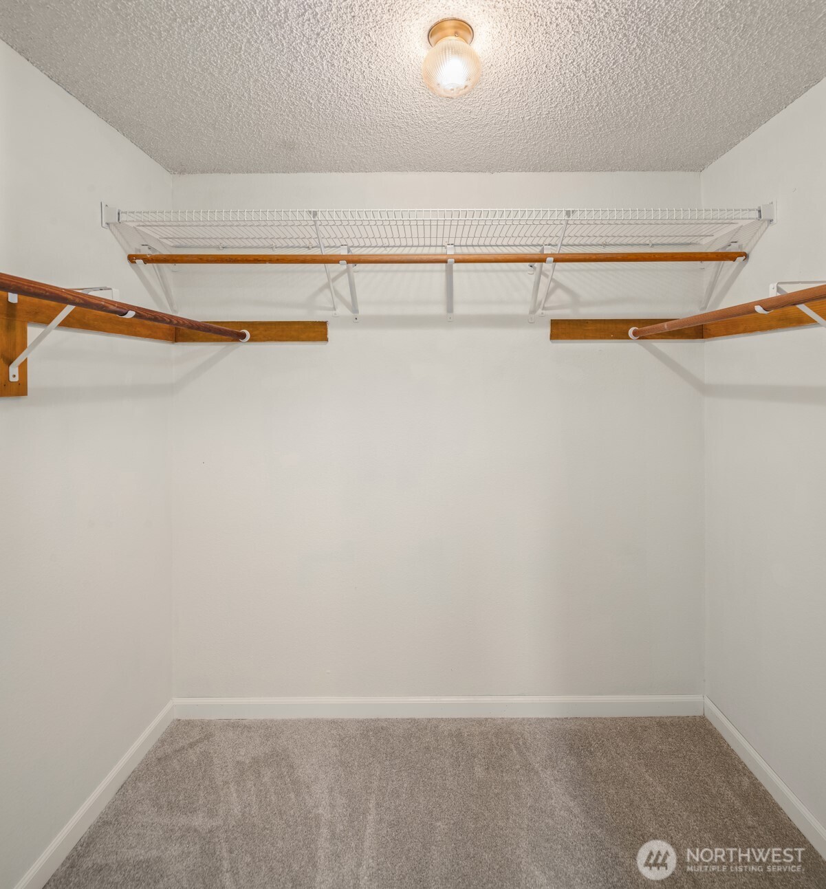 3712 S 175th Street Property Photo 15