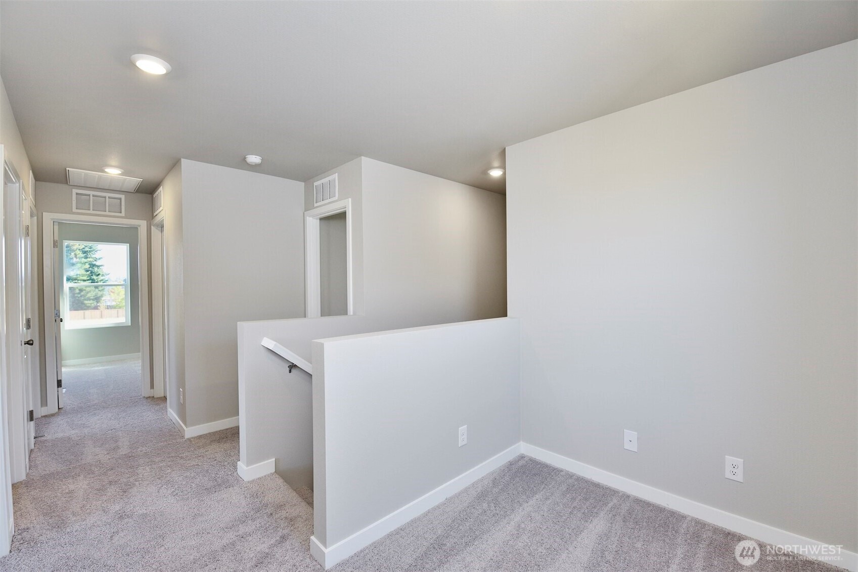 9756 Hay Street Property Photo 5