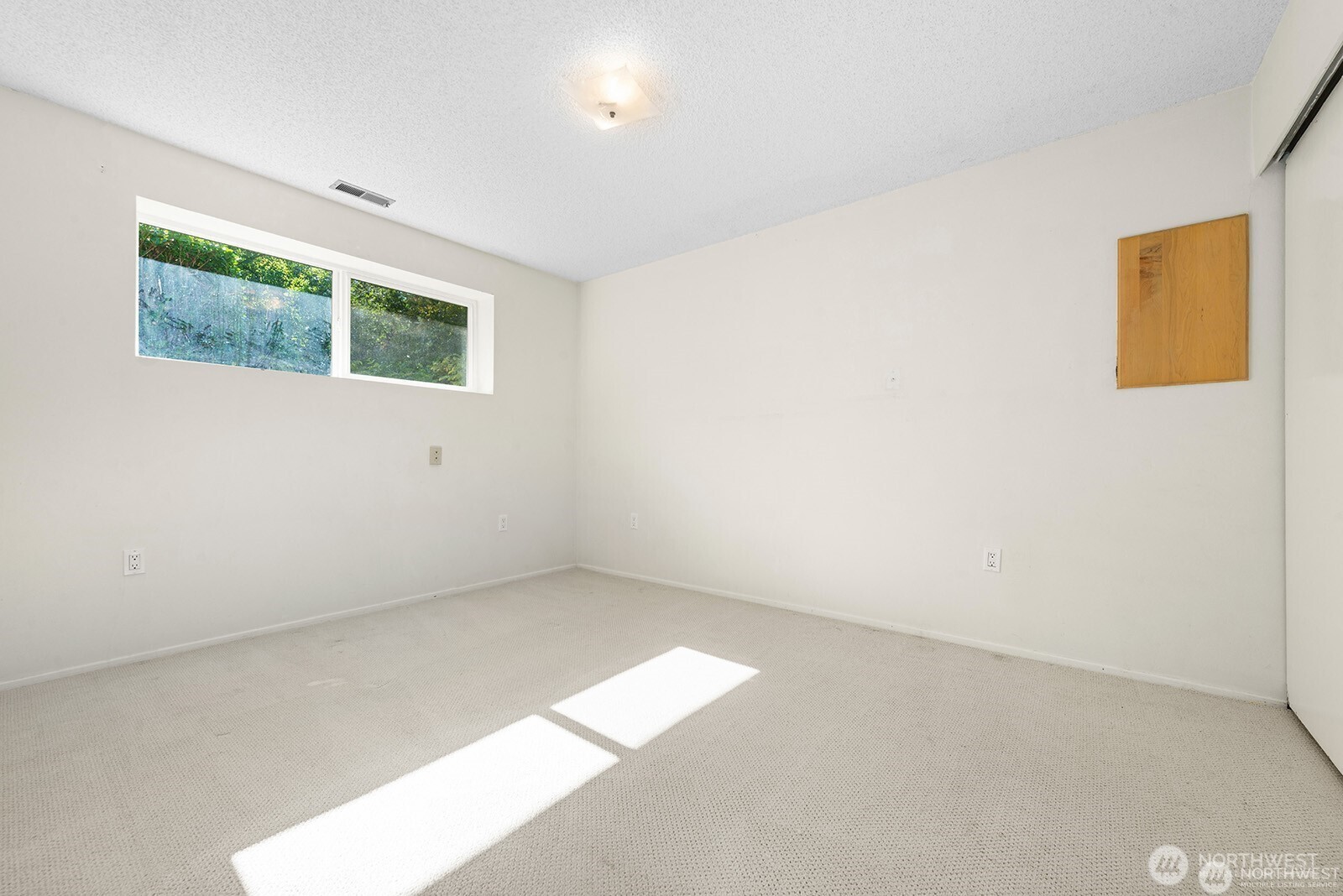 14221 Se 10th Place Property Photo 19