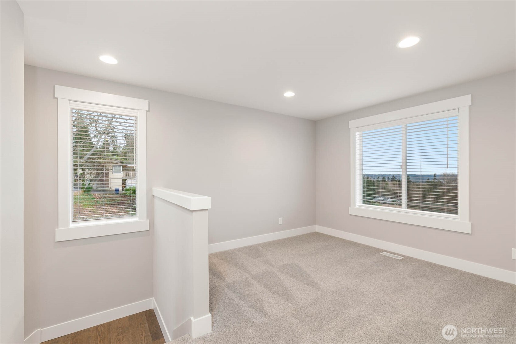 9513 38th Street Property Photo 8