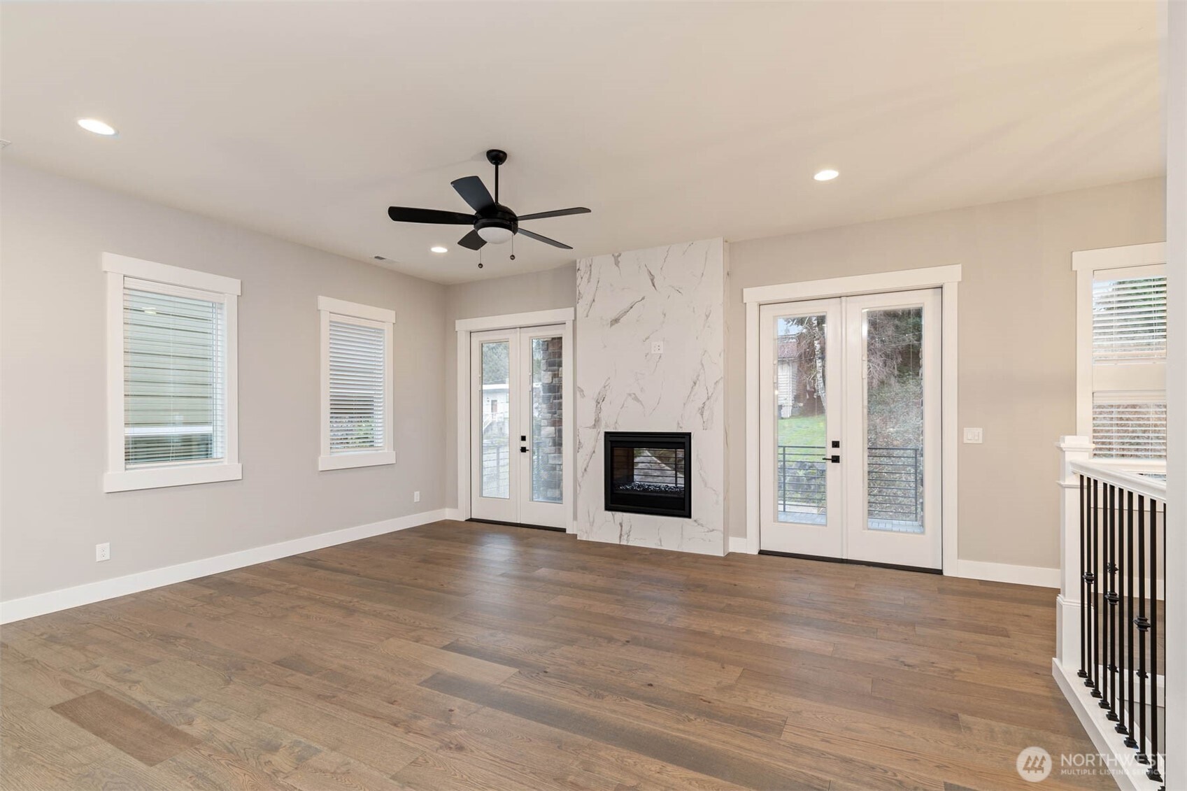 9513 38th Street Property Photo 19