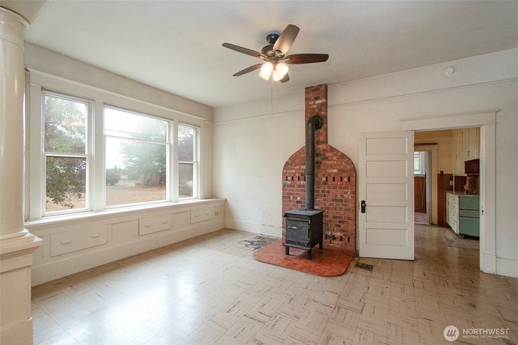 650 N Fifth Avenue Property Photo 7
