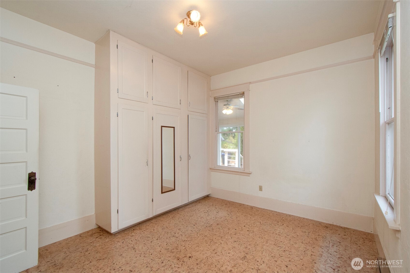 650 N Fifth Avenue Property Photo 10