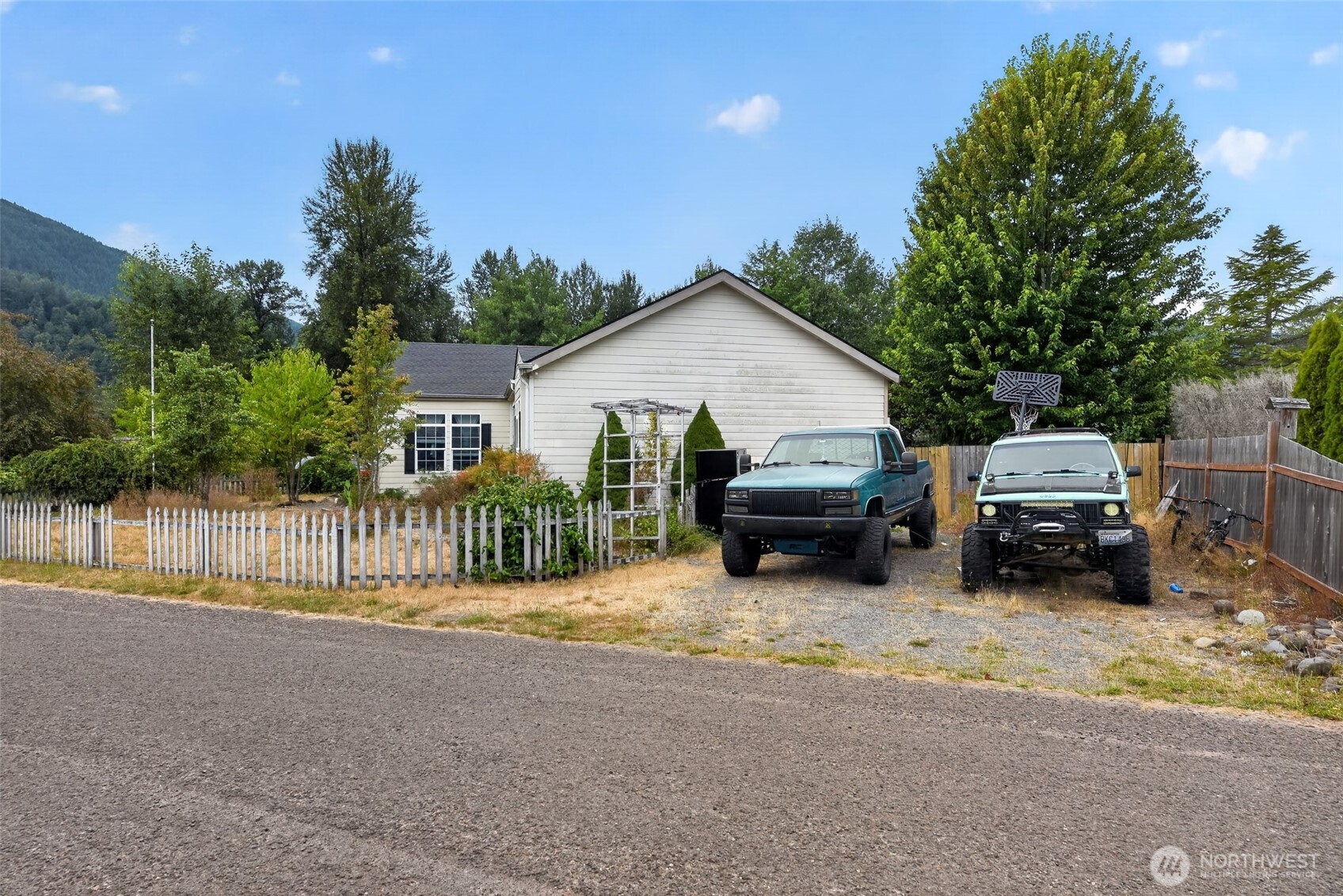 850 W Main Avenue Property Photo 2