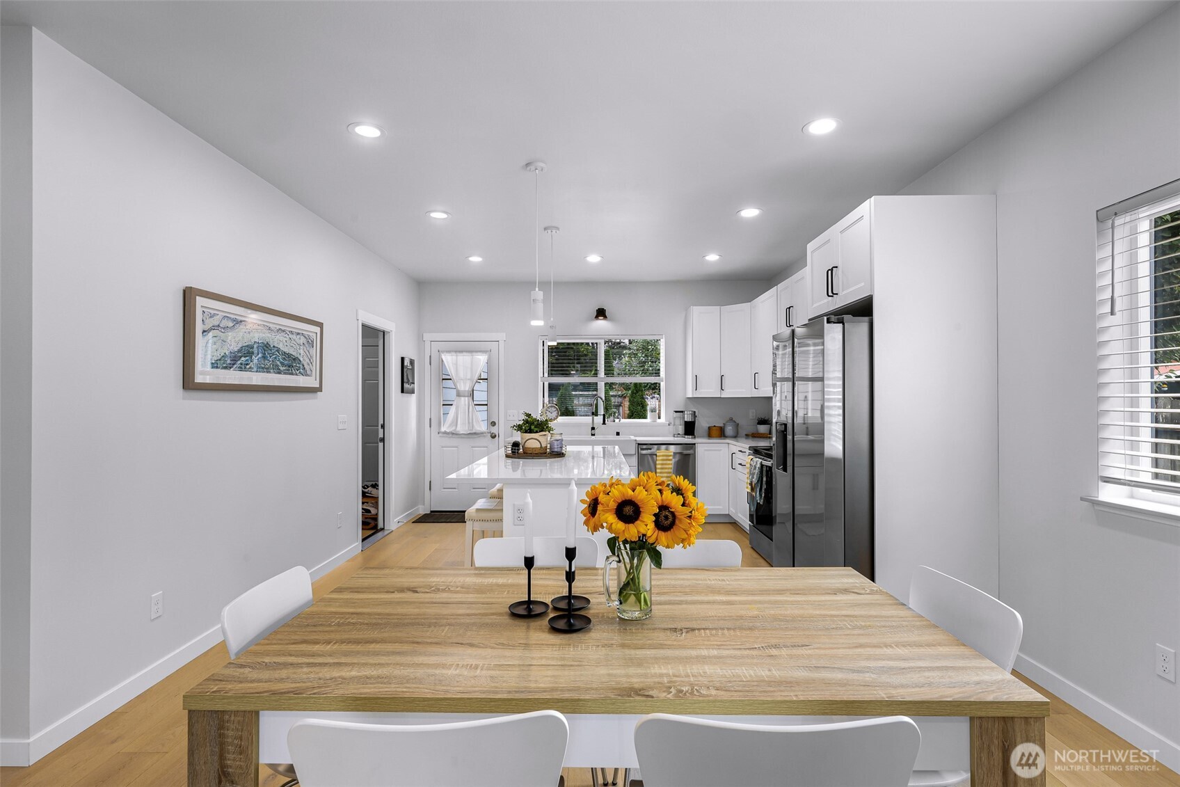215 Puget Street Property Photo 10