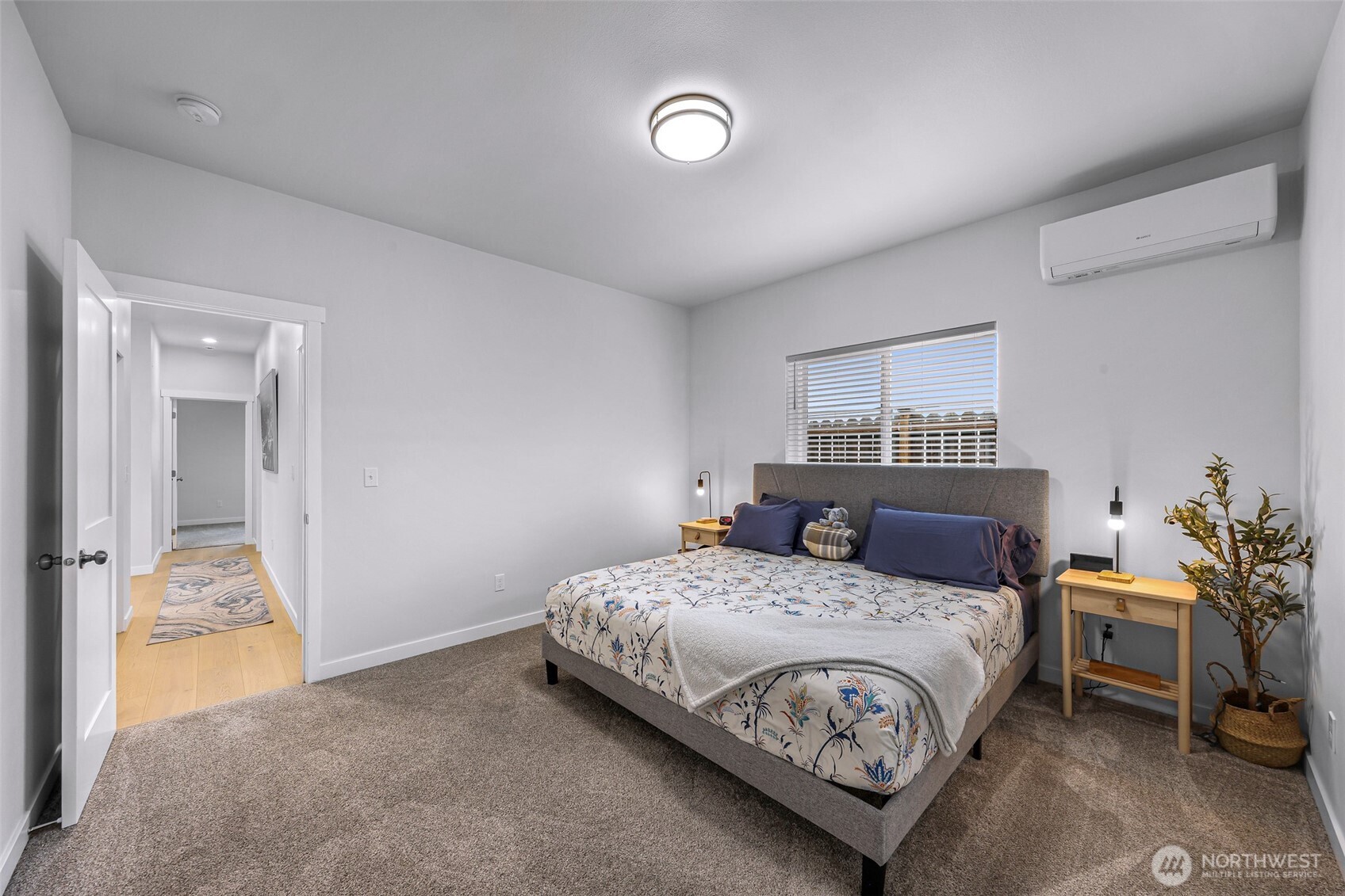215 Puget Street Property Photo 16