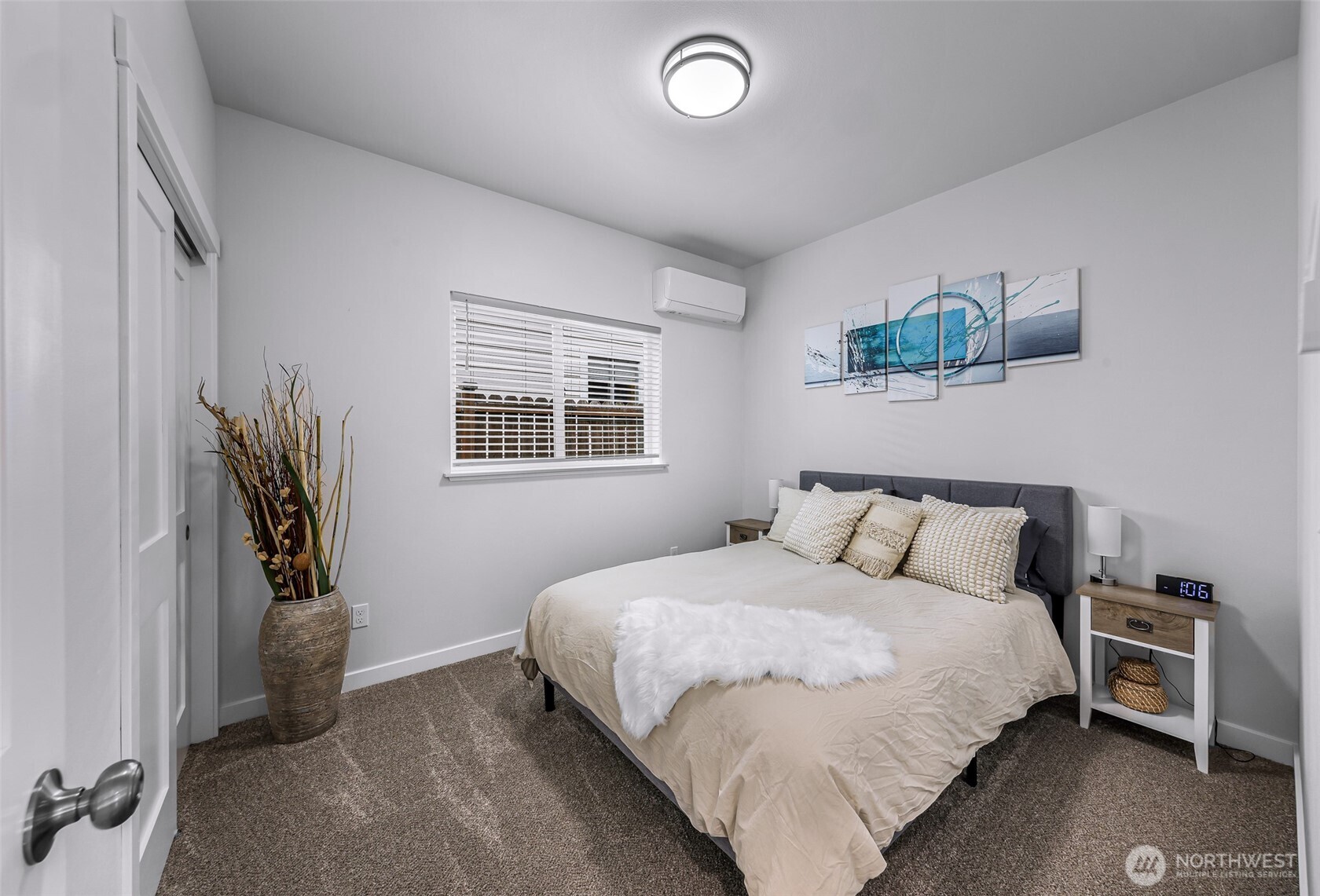 215 Puget Street Property Photo 19