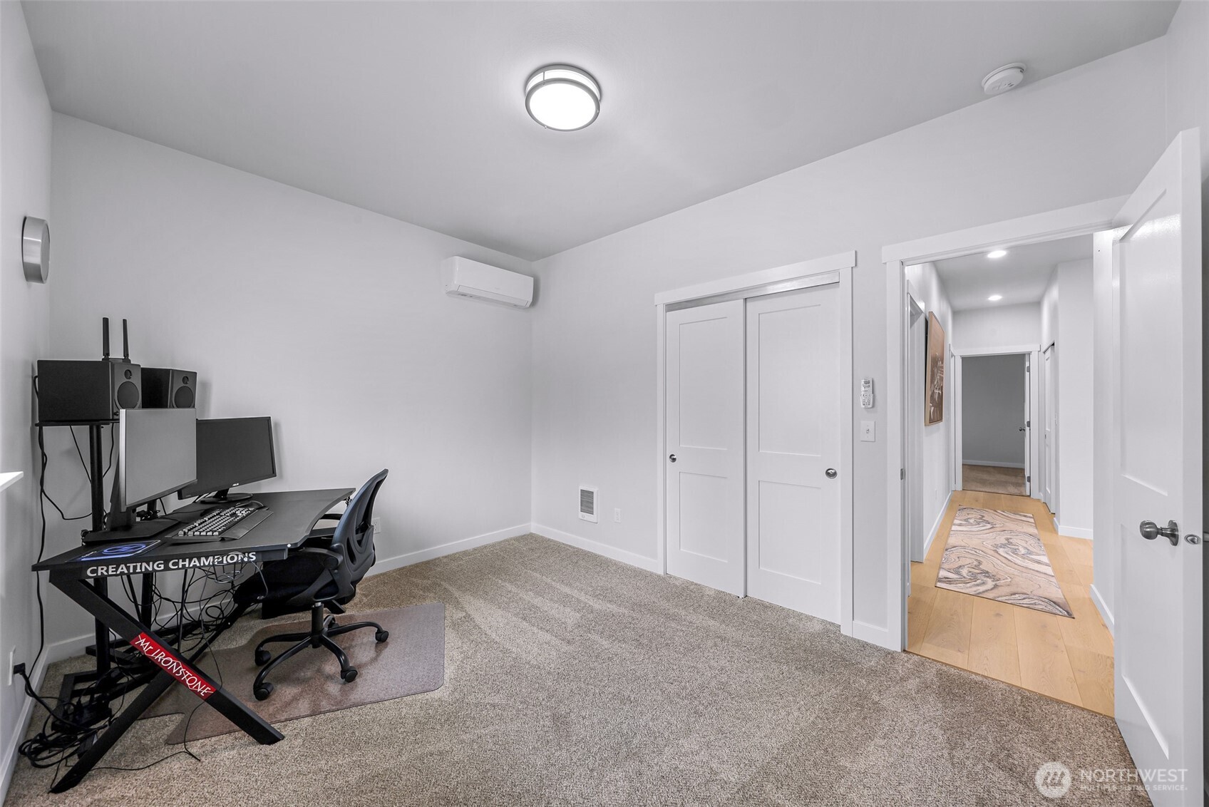 215 Puget Street Property Photo 21