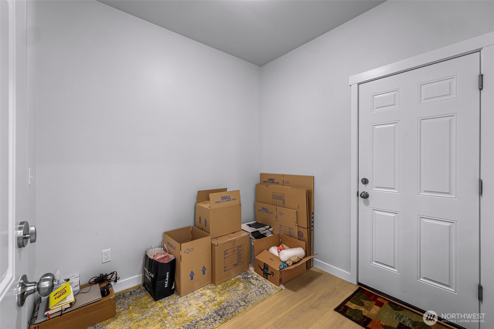 215 Puget Street Property Photo 23