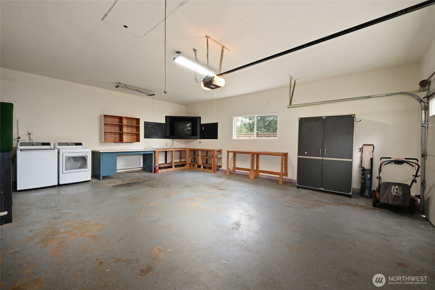 14100 Meridian Drive Property Photo 27