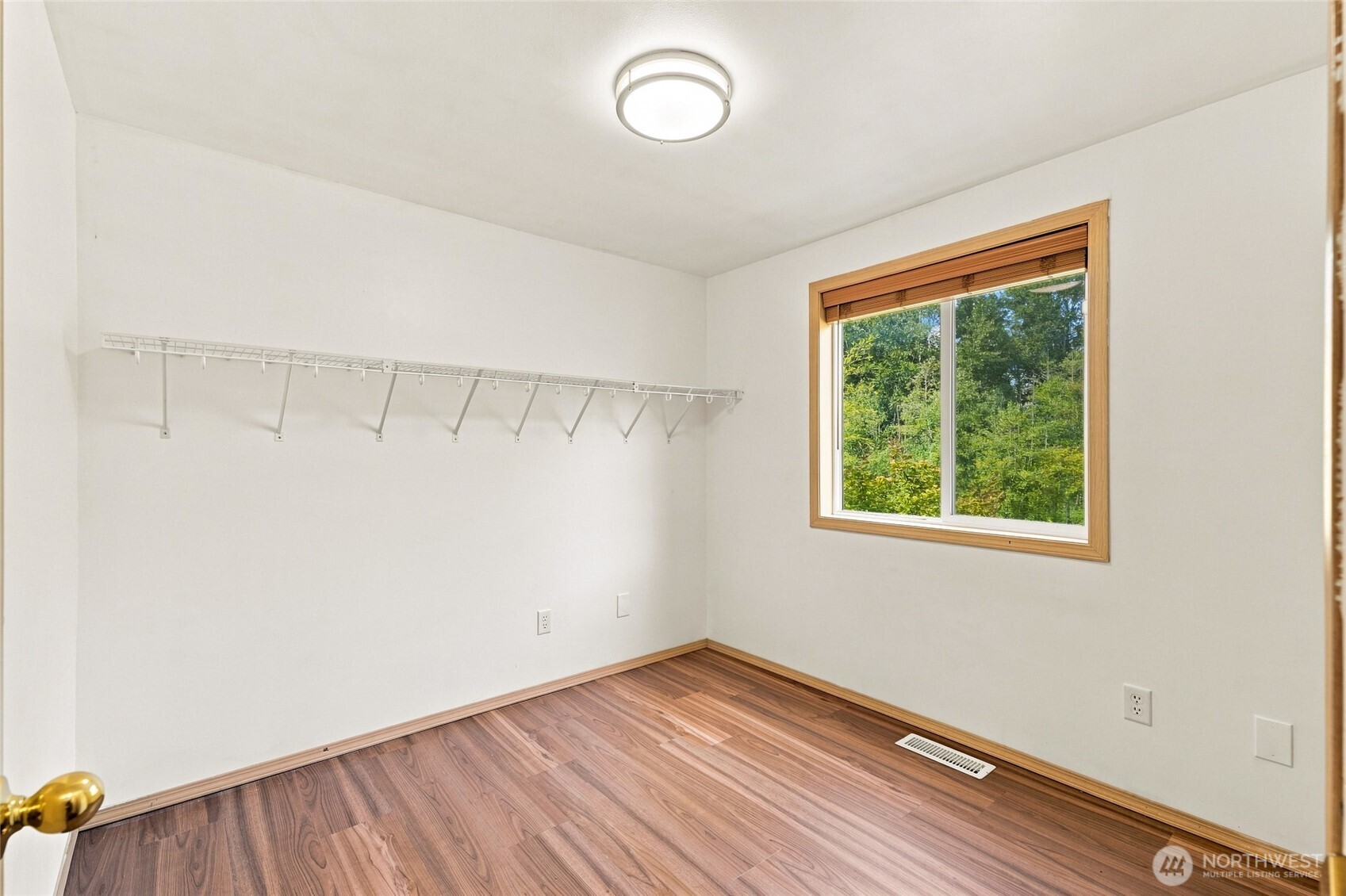 1220 N 12th Place Property Photo 13