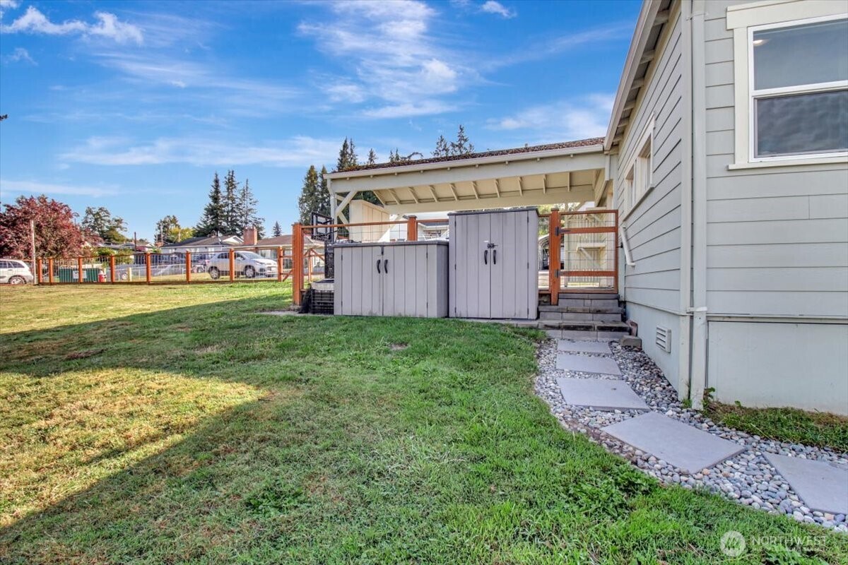 8303 272nd Street Property Photo 37