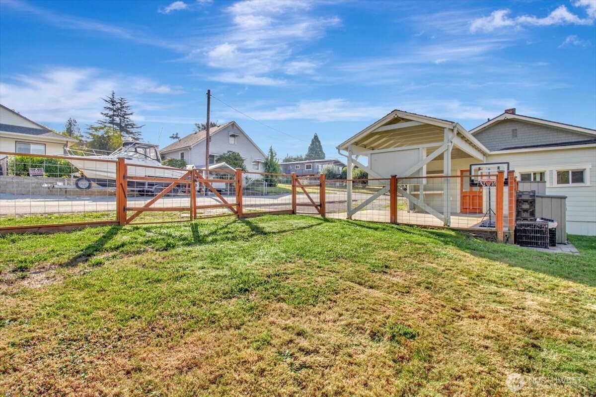 8303 272nd Street Property Photo 39