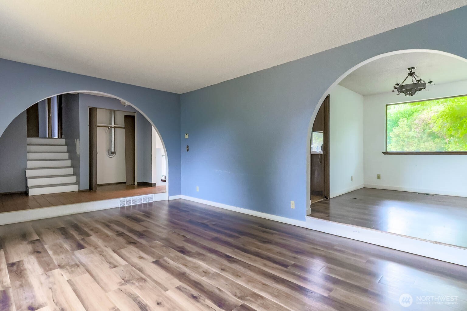 1304 S 286th Street Property Photo 3