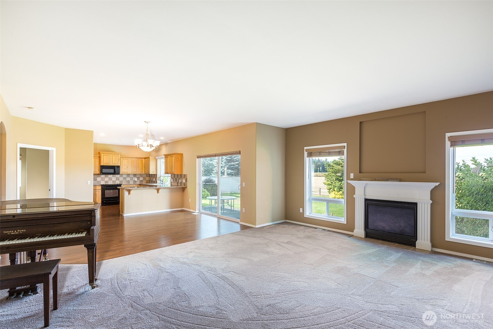 80 Cascadia Loop Property Photo 13