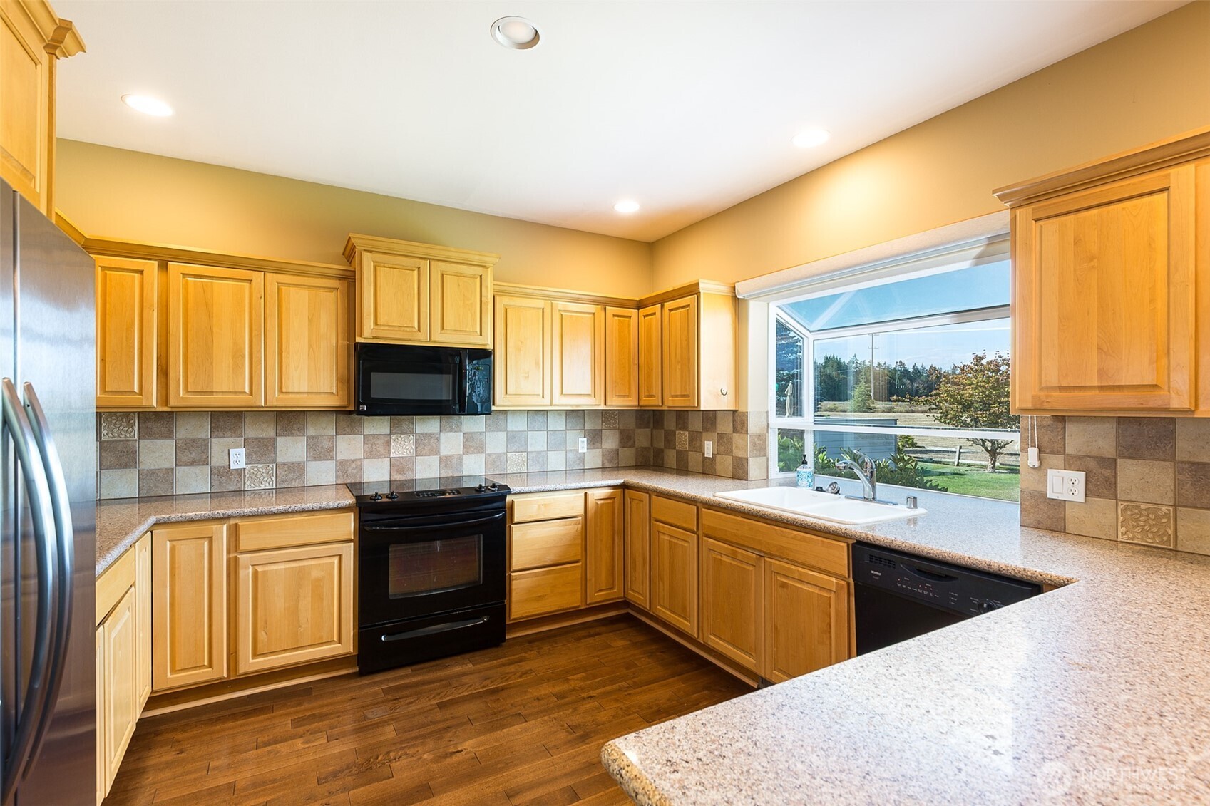 80 Cascadia Loop Property Photo 15