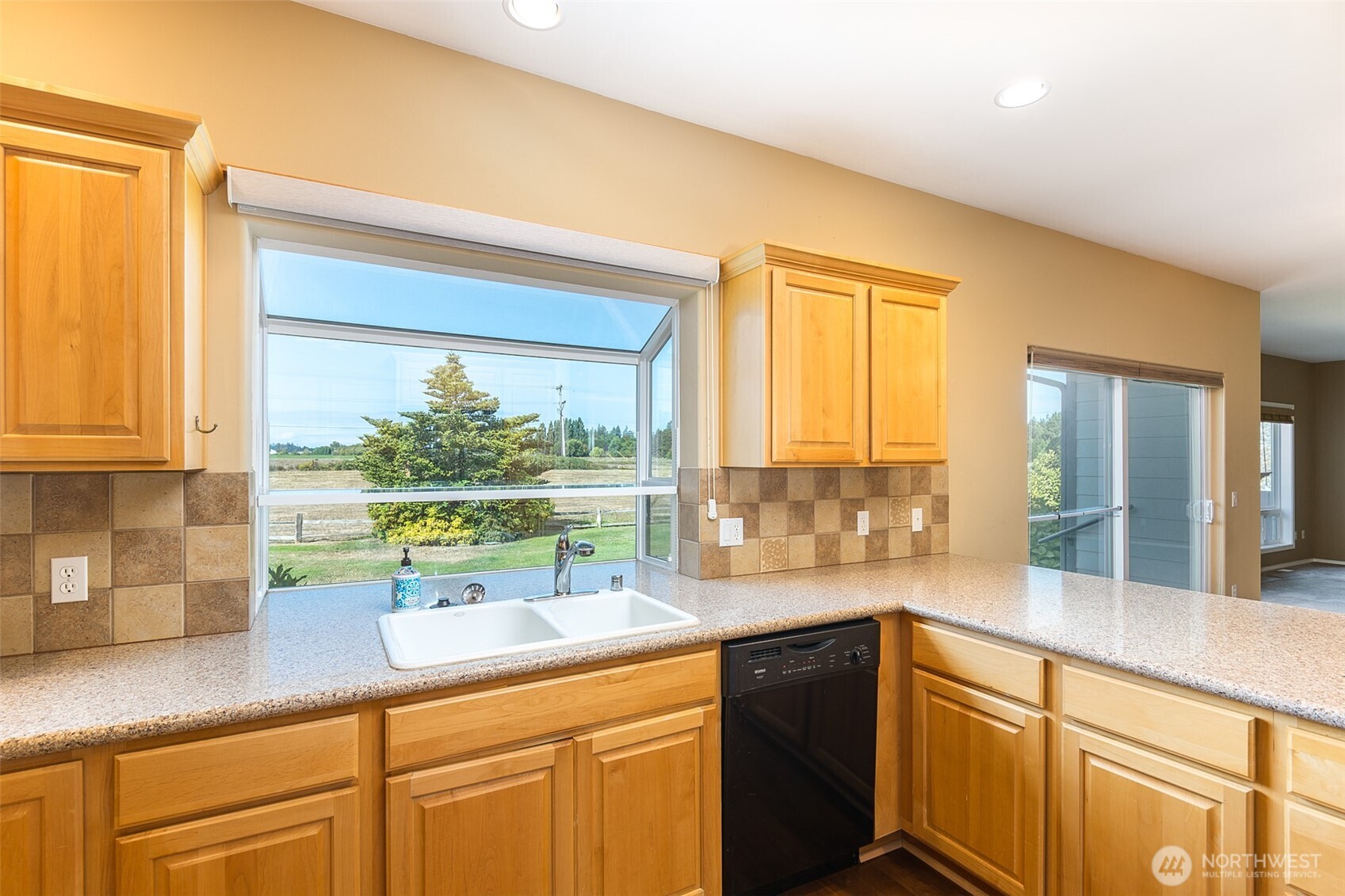 80 Cascadia Loop Property Photo 16