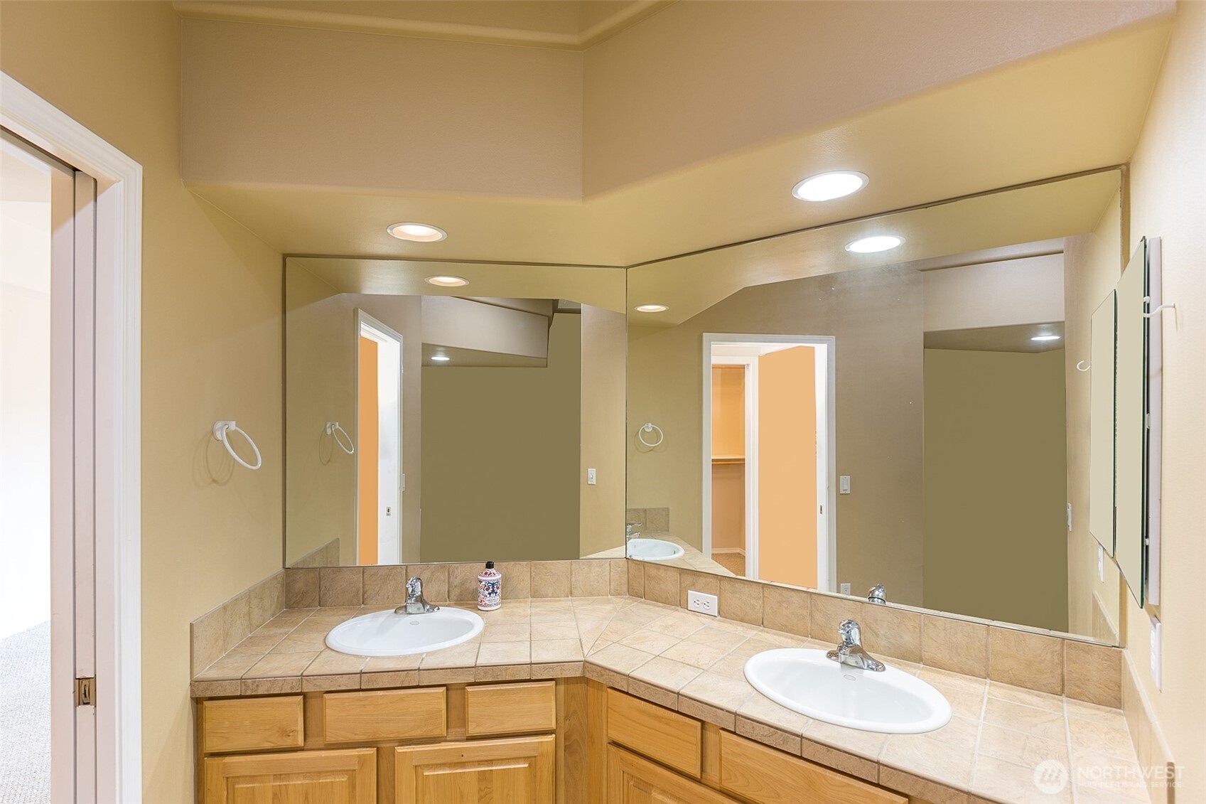 80 Cascadia Loop Property Photo 23