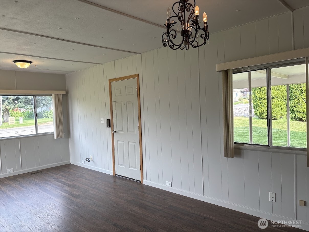 1822 Se Soden Street Property Photo 5