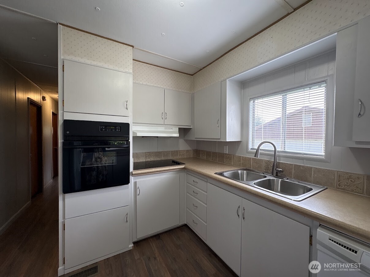 1822 Se Soden Street Property Photo 11