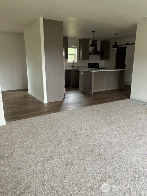 1004 Stella Road Property Photo 6