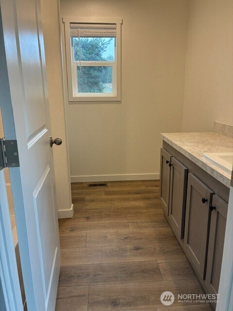 1004 Stella Road Property Photo 7