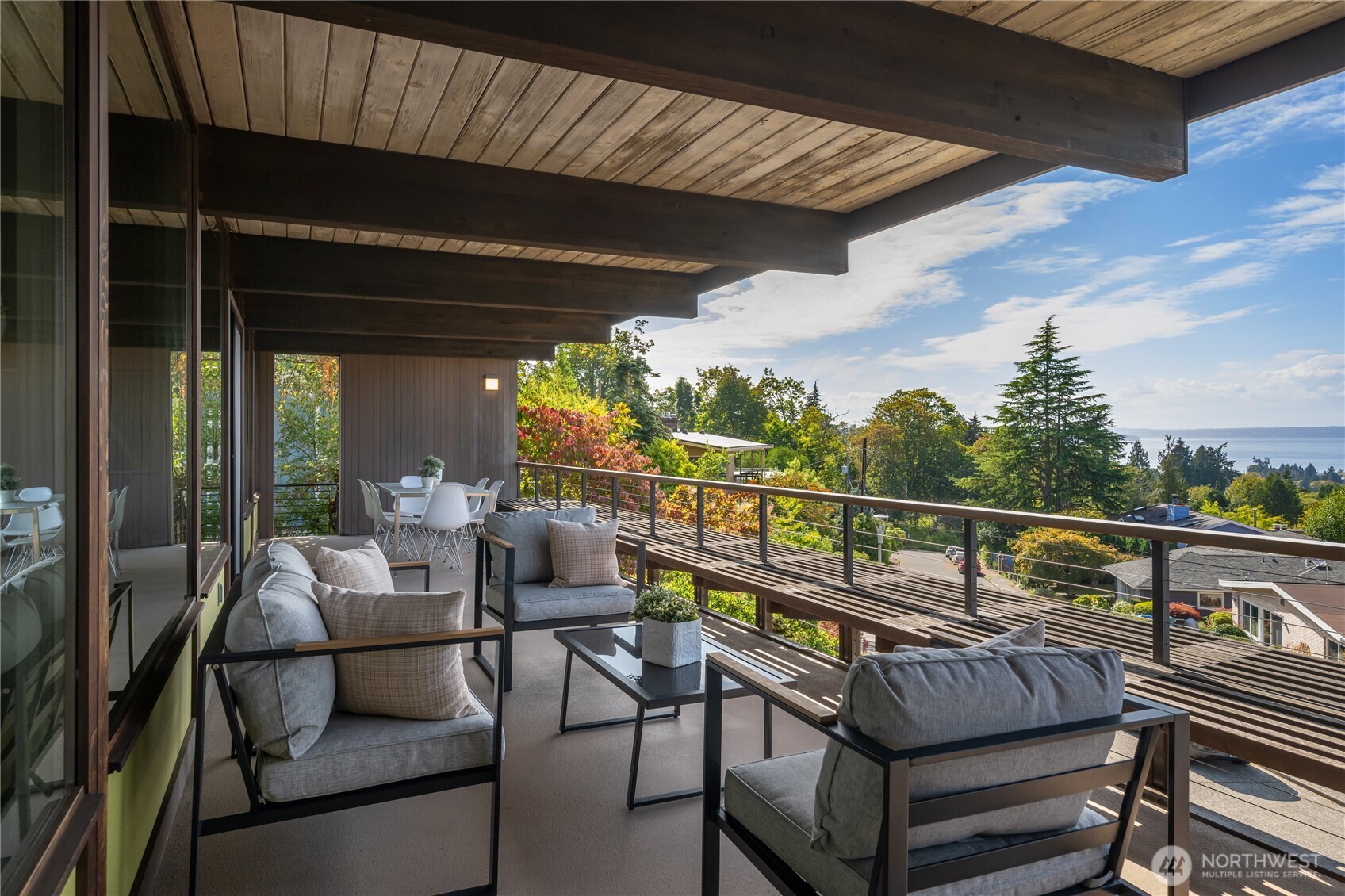 2730 53rd Avenue Property Photo 11