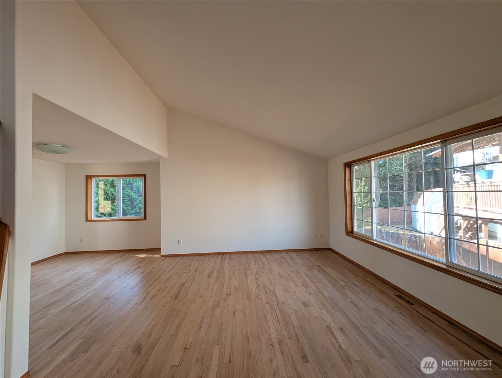 27721 145th Place Property Photo 4
