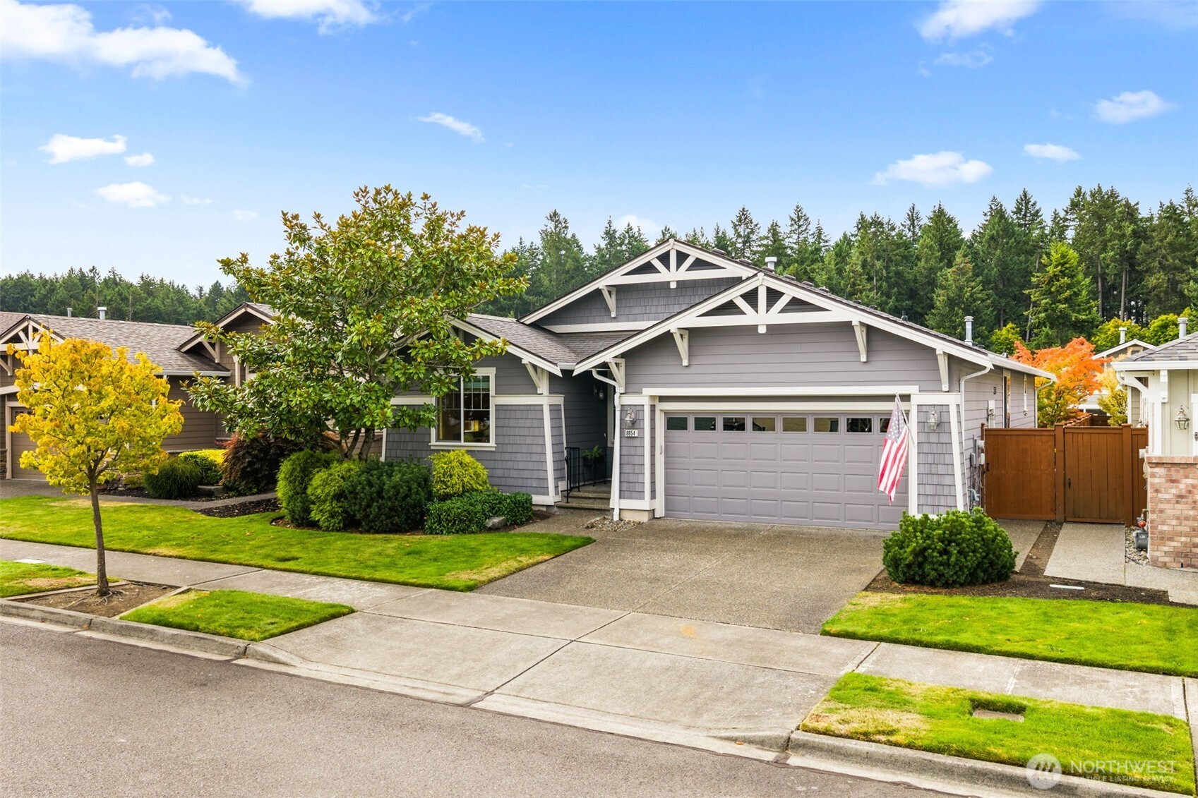 8654 Bainbridge Loop Property Photo 1