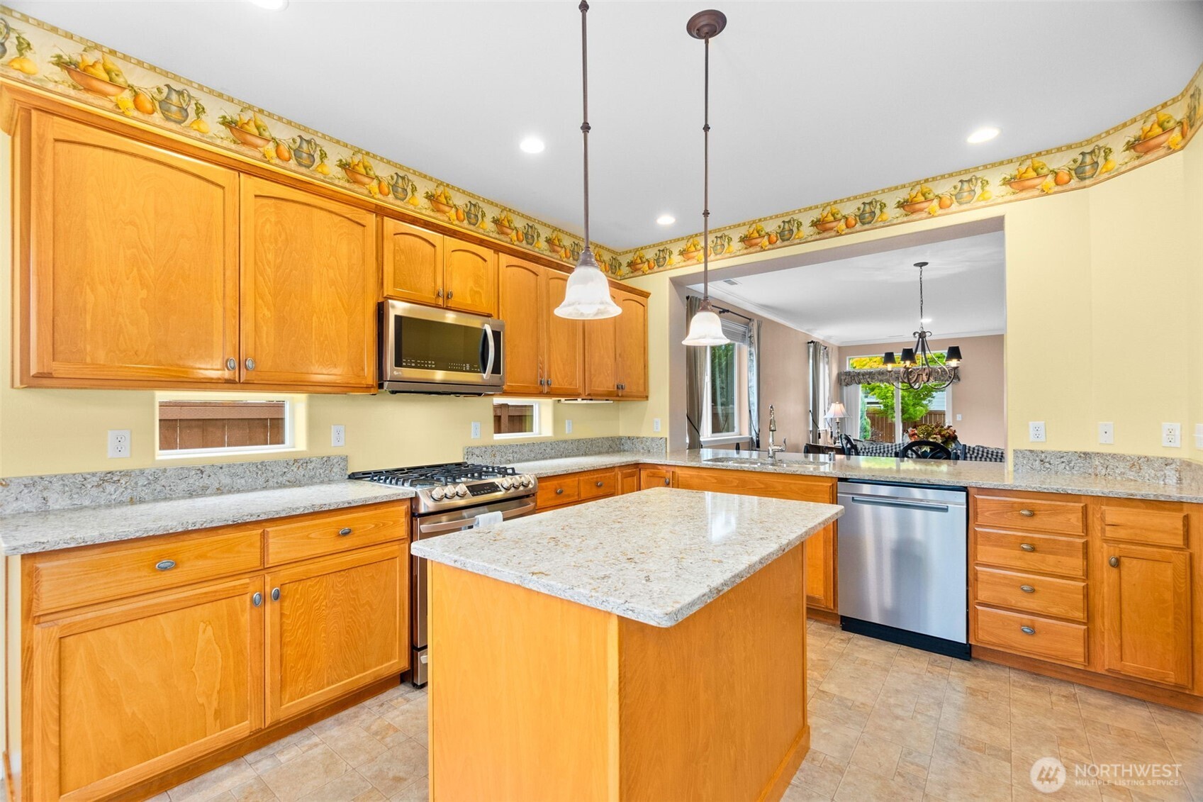 8654 Bainbridge Loop Property Photo 11