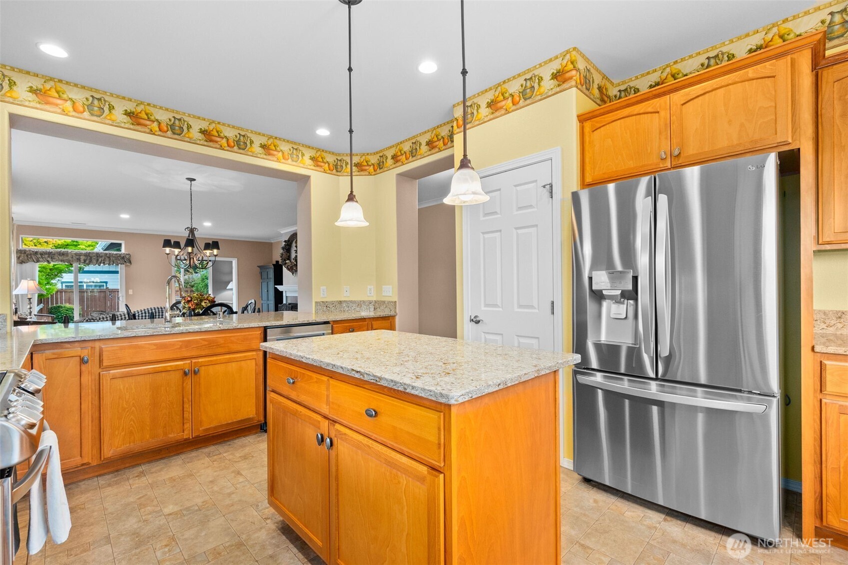 8654 Bainbridge Loop Property Photo 13