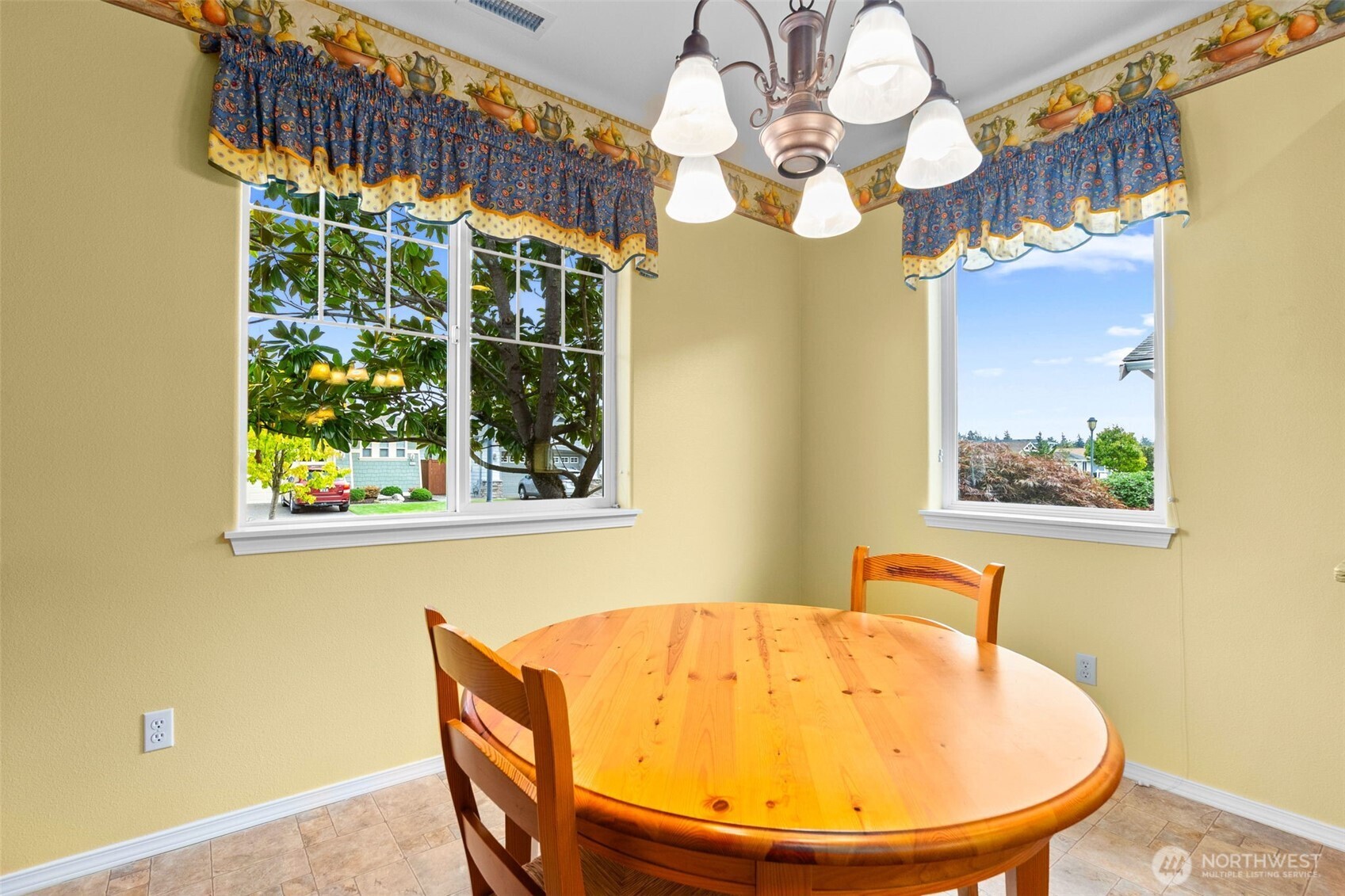 8654 Bainbridge Loop Property Photo 16