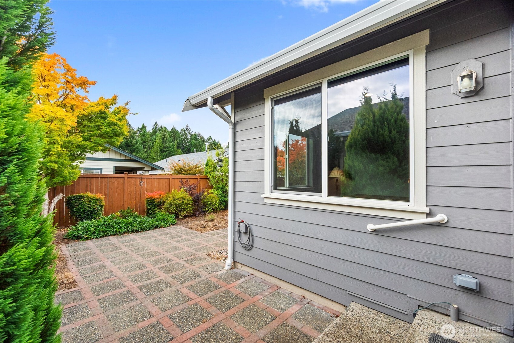 8654 Bainbridge Loop Property Photo 32