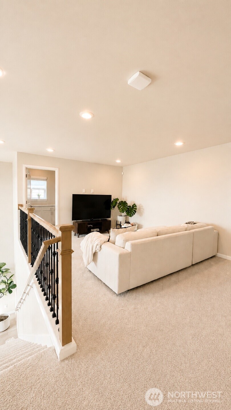 6633 S 298th Place Property Photo 14