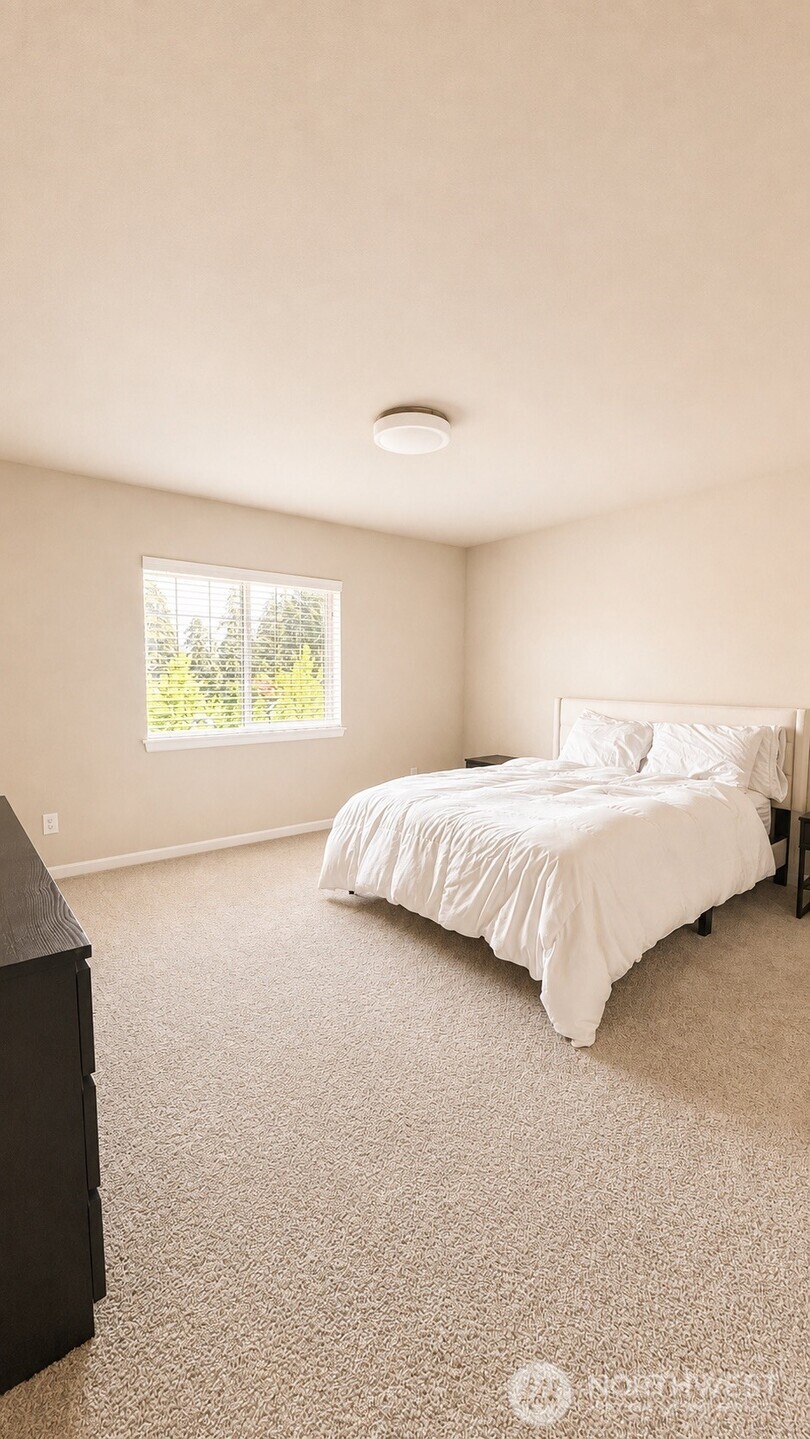 6633 S 298th Place Property Photo 15