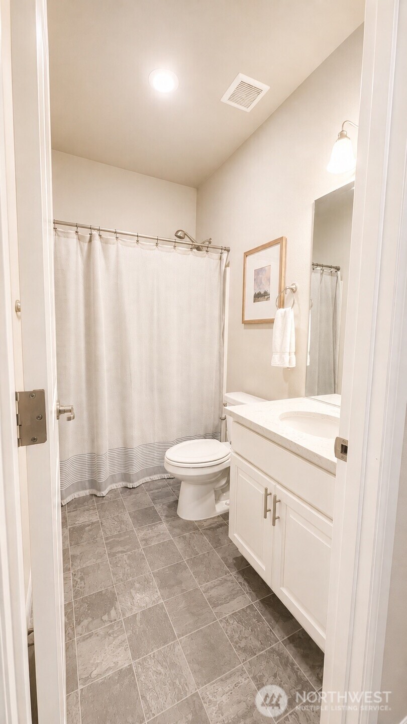 6633 S 298th Place Property Photo 17