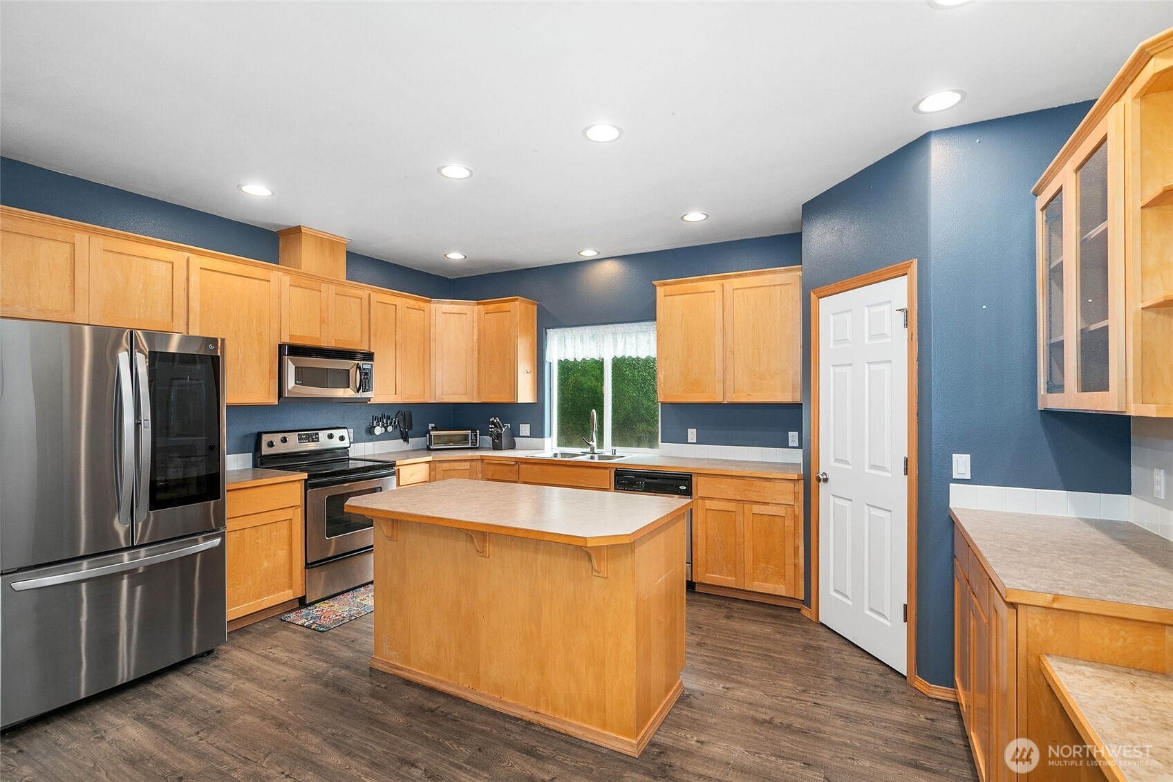 7127 Rothenberg Drive Property Photo 10