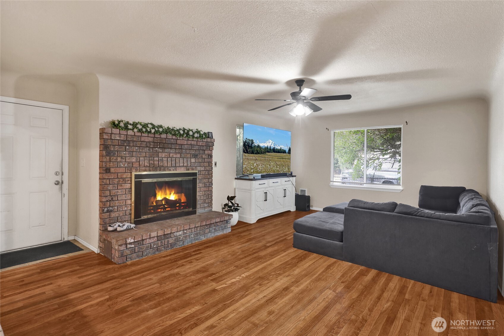 1390 Cedar Avenue Property Photo 3