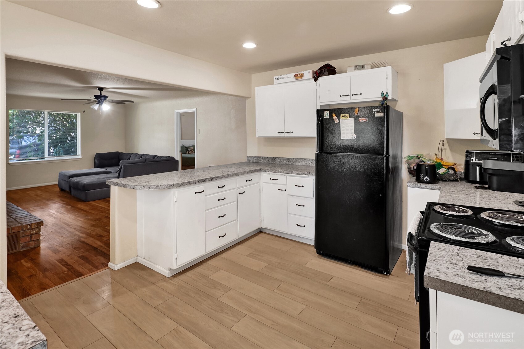 1390 Cedar Avenue Property Photo 8