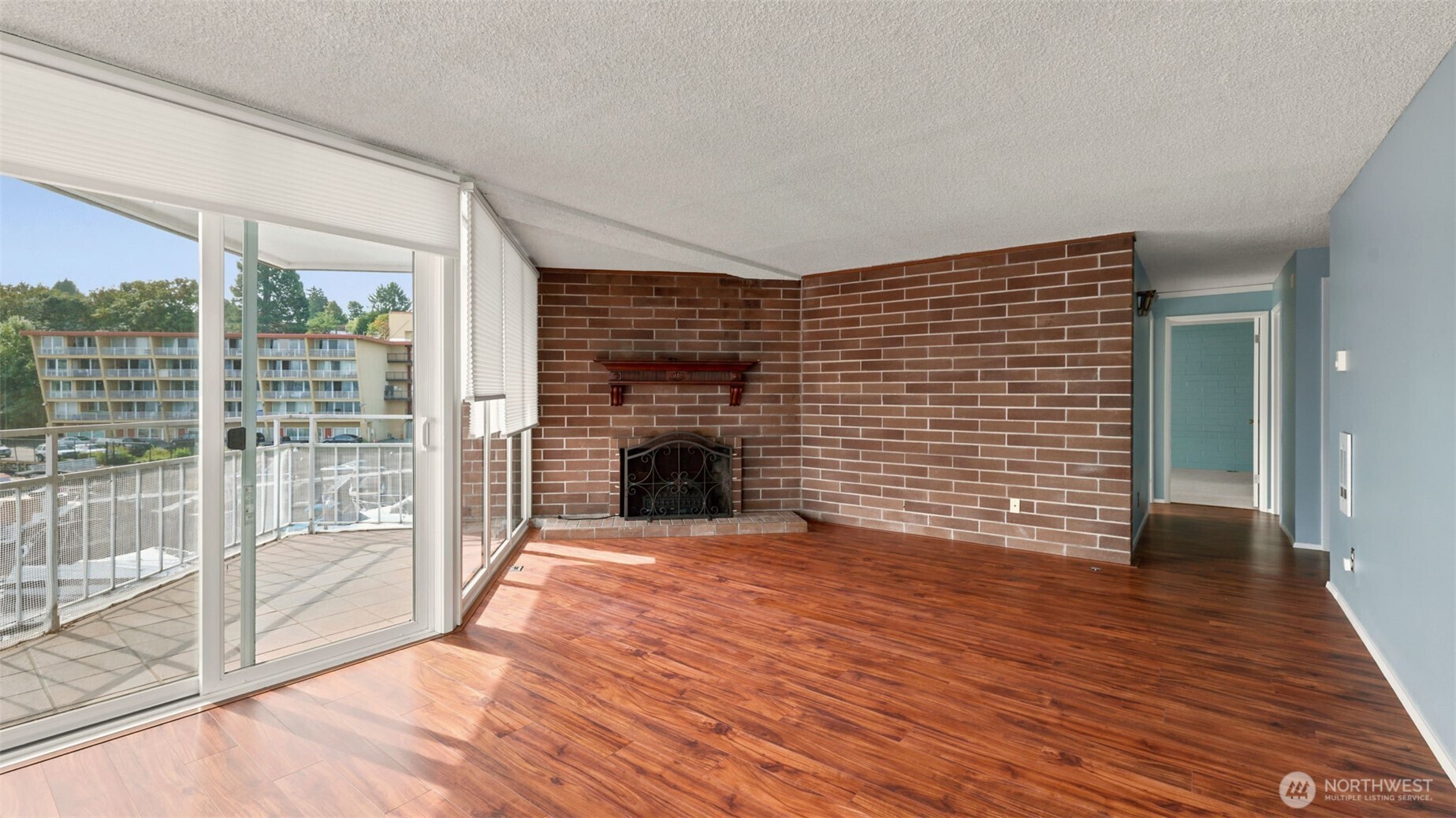 9500 Rainier Avenue 312 Property Photo 8