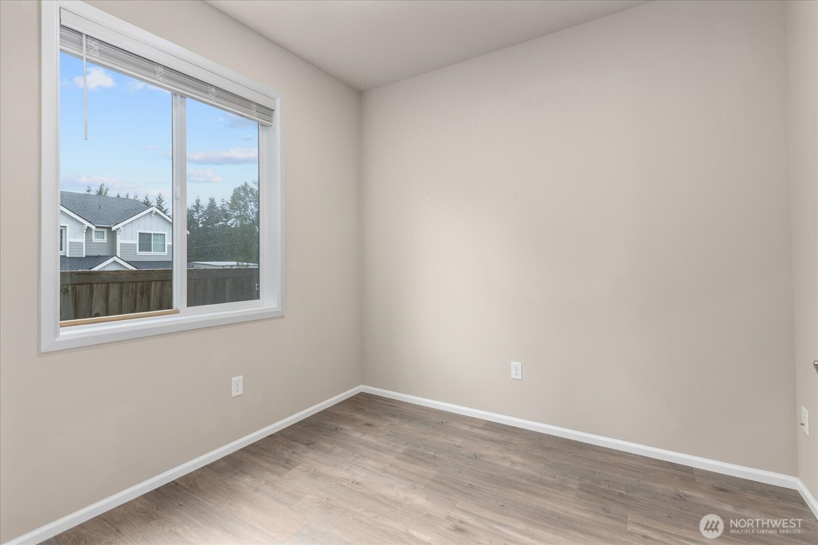 904 122nd Avenue Property Photo 15